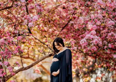 Spring Maternity Portraits Session | Masterpiece Session